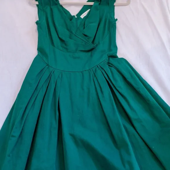 emerald green hoco dresses Emerald Green Vintage A Line Crossover 3/4 Sleeve Tea Swing Dress – Pretty  Kitty Fashion main image 0